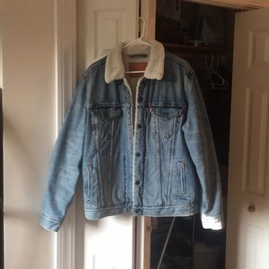 Size L Levi's jean jacket